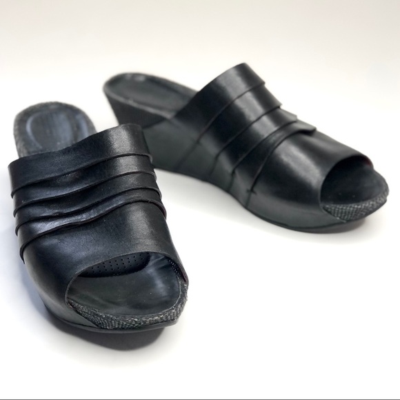 Tsubo Elger black peep toe platform wedge mules leather fabric size 10 - Picture 1 of 11